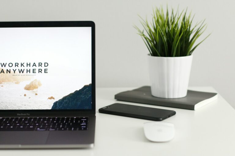 WordPress、Wix、Studio、AI…結局どれを選べばいいのか